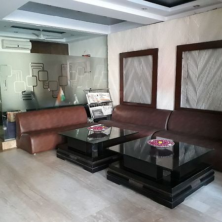 Hotel Grand Plaza Νέο Δελχί Εξωτερικό φωτογραφία