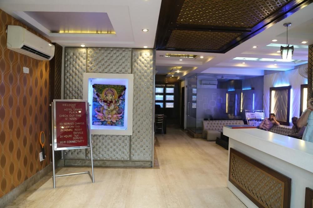 Hotel Grand Plaza Νέο Δελχί Εξωτερικό φωτογραφία